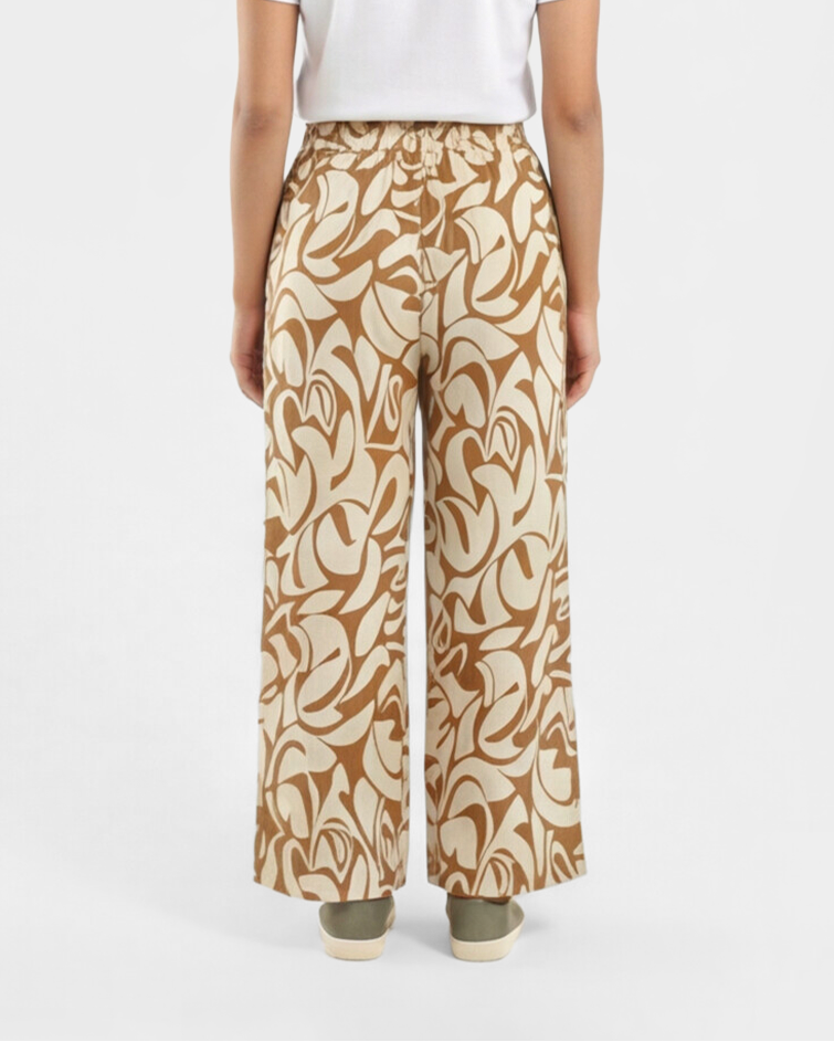 Women’s Essential Tee & Abstract Printed Wide-Leg Set