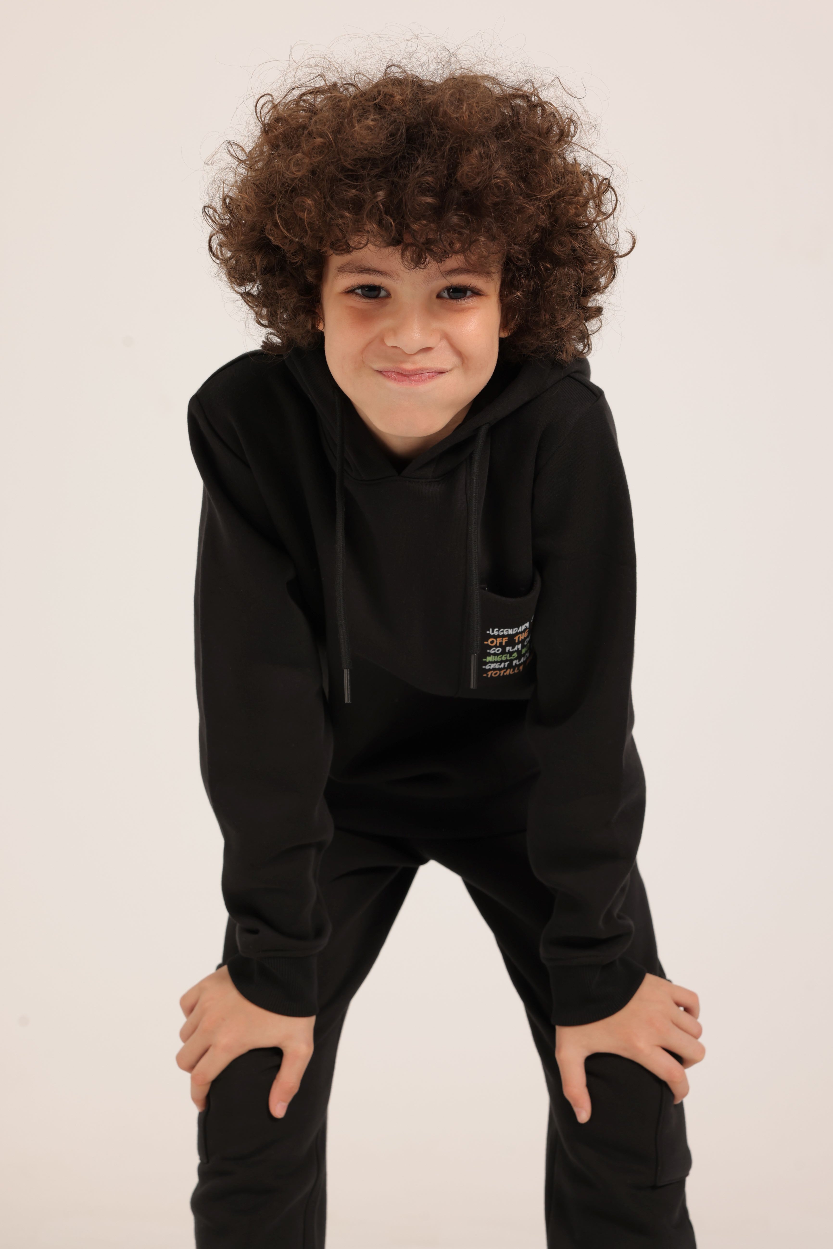 Boys’ Black Hoodie & Cargo Jogger Set – Street Style Comfort