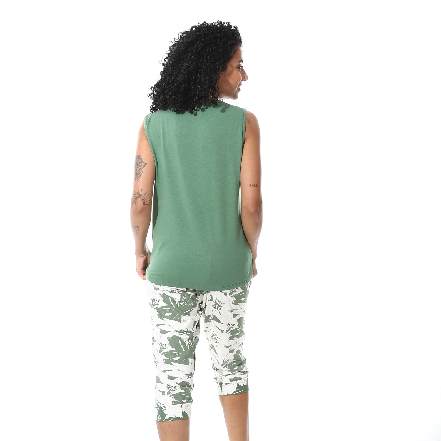 Women's Summer Pajama Set - No Sleeve Top & Floral Capri Pant - Olive