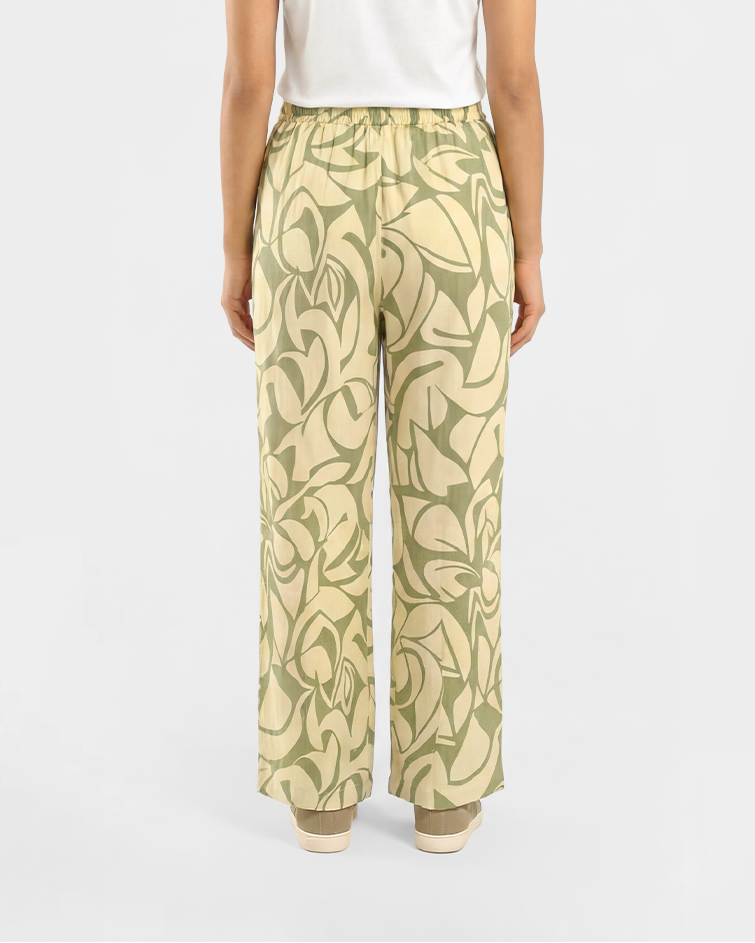 Women’s Essential Tee & Abstract Printed Wide-Leg Set