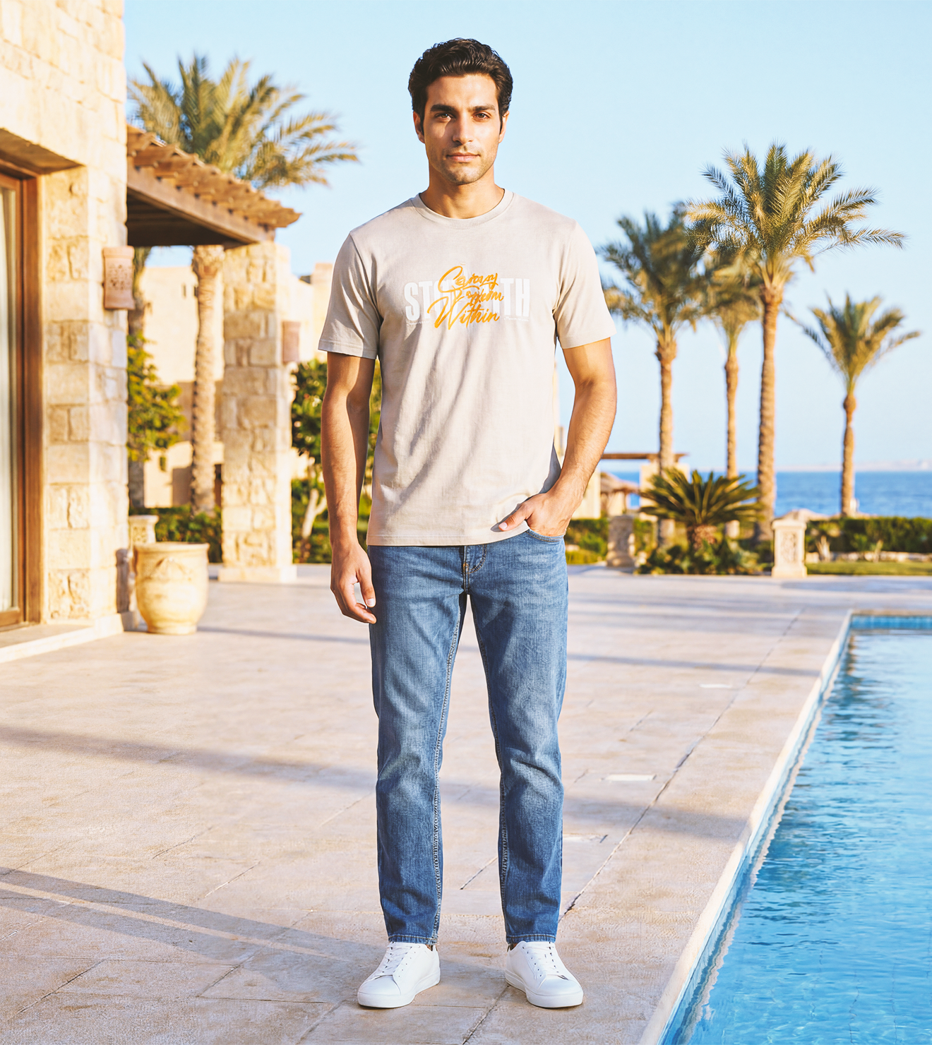 Men "Strength" Script Cotton Tee in Silver