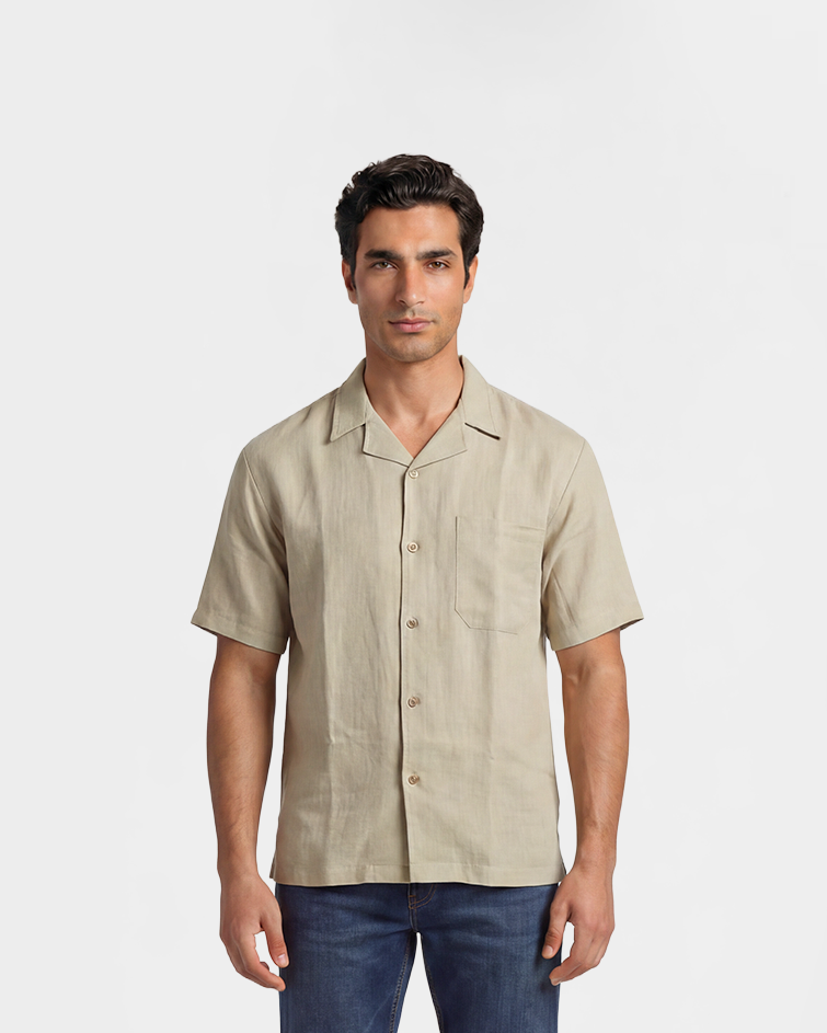 Men Classic Short-Sleeve Button-Up Shirt