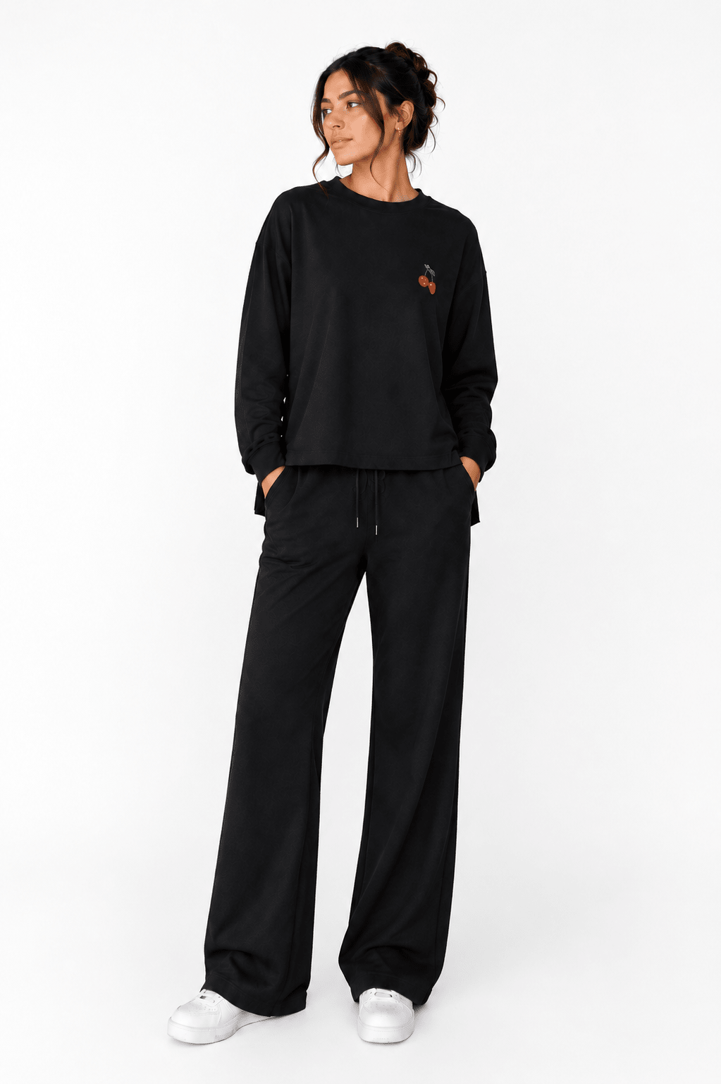 Women's round-neck embroidered suit with trousers - Red Cotton
